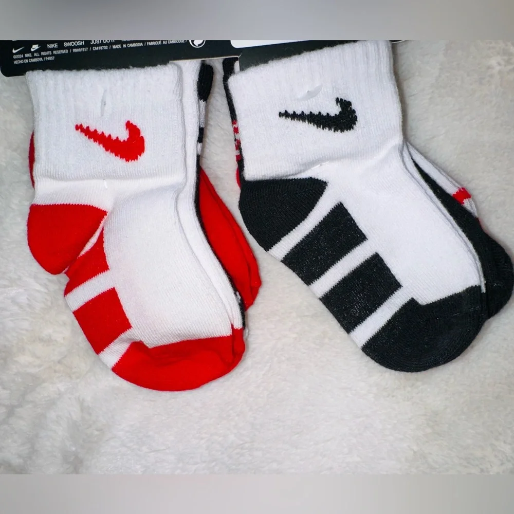 New Baby Nike Sock Set